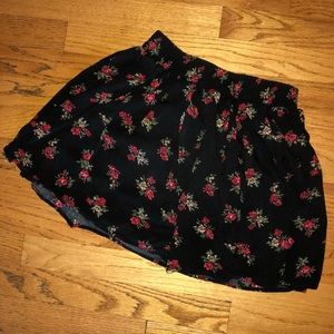 Brandy Melville Mini Skirt - Small